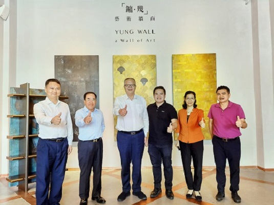 文化引领 勇毅前行|拉萨市人大常委会主任胡钛一行莅临大庄家集团参观调研